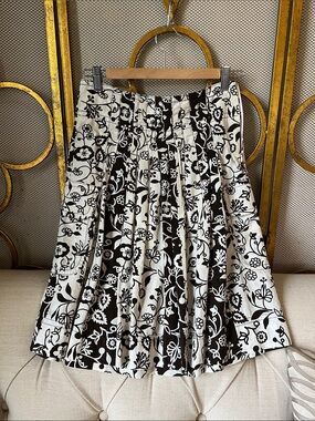 LOFT Black & White Floral Midi Pleated Skirt